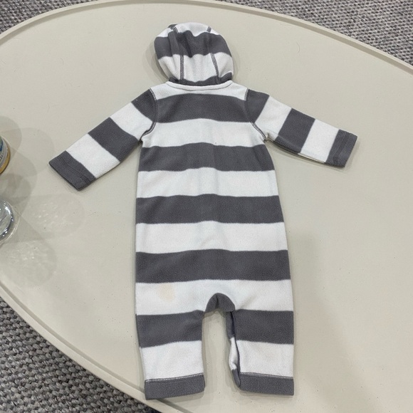 Baby Gap Fleece One Piece Striped w/ Bear Ears 6-12M 🐻 - Picture 2 of 2